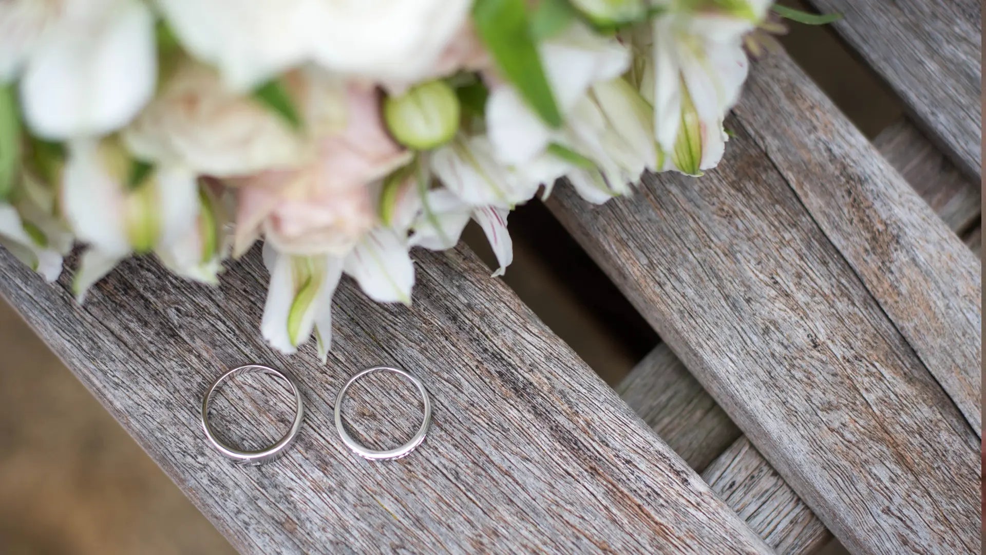 Wedding Dresses Under $600